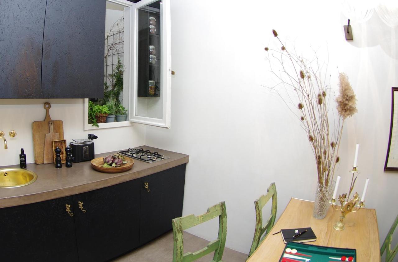 Appartamento Centro Citta Quartiere Oltrarno Con Una Camera Da Letto Florenz Exterior foto
